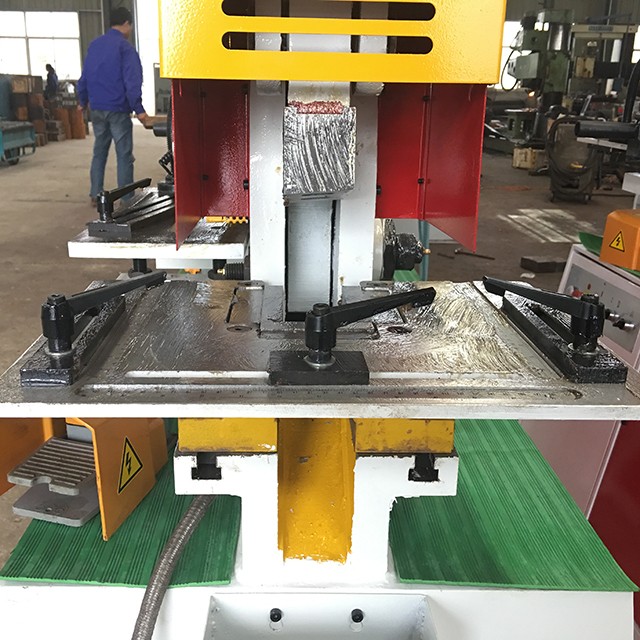 110 ton metallplåt press hörnskärning hydraulisk Ironworker Machine