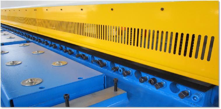 4mm OEM Qc11y-8x3200 Nc Hydraulisk giljotin giljotinklippningsmaskin