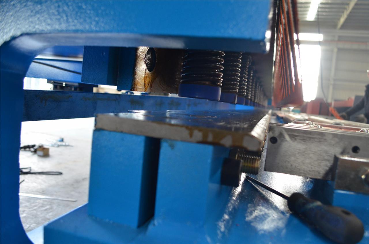 6*3200 mm giljotinsax Metallsax Hydraulisk järnplåtsskärmaskin