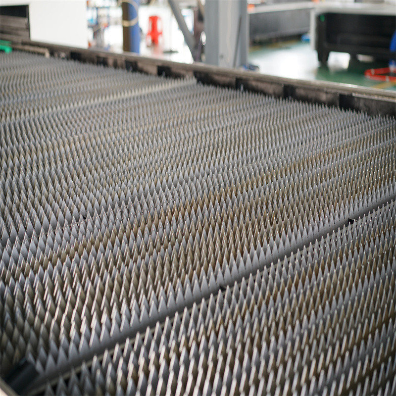 Fiberlaserskärmaskin 1000 2000 3000w för stål koppar aluminium