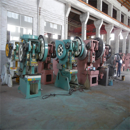 Hydraulisk press Vinkel stål produktionslinje CNC järn stans klippmaskin