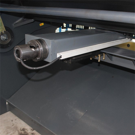 Accurl CNC 6*2500 mm hydraulisk giljotin metallskärmaskin/stålplåtssax