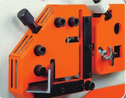 Metallhydraulisk IronWorker-maskin för stansning och klippning